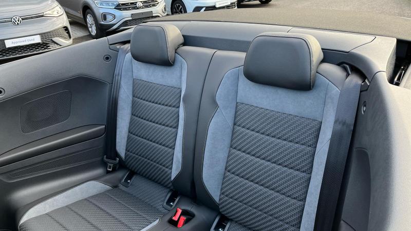 Used Volkswagen T-Roc 2025 for sale - 76862365: Photo 8