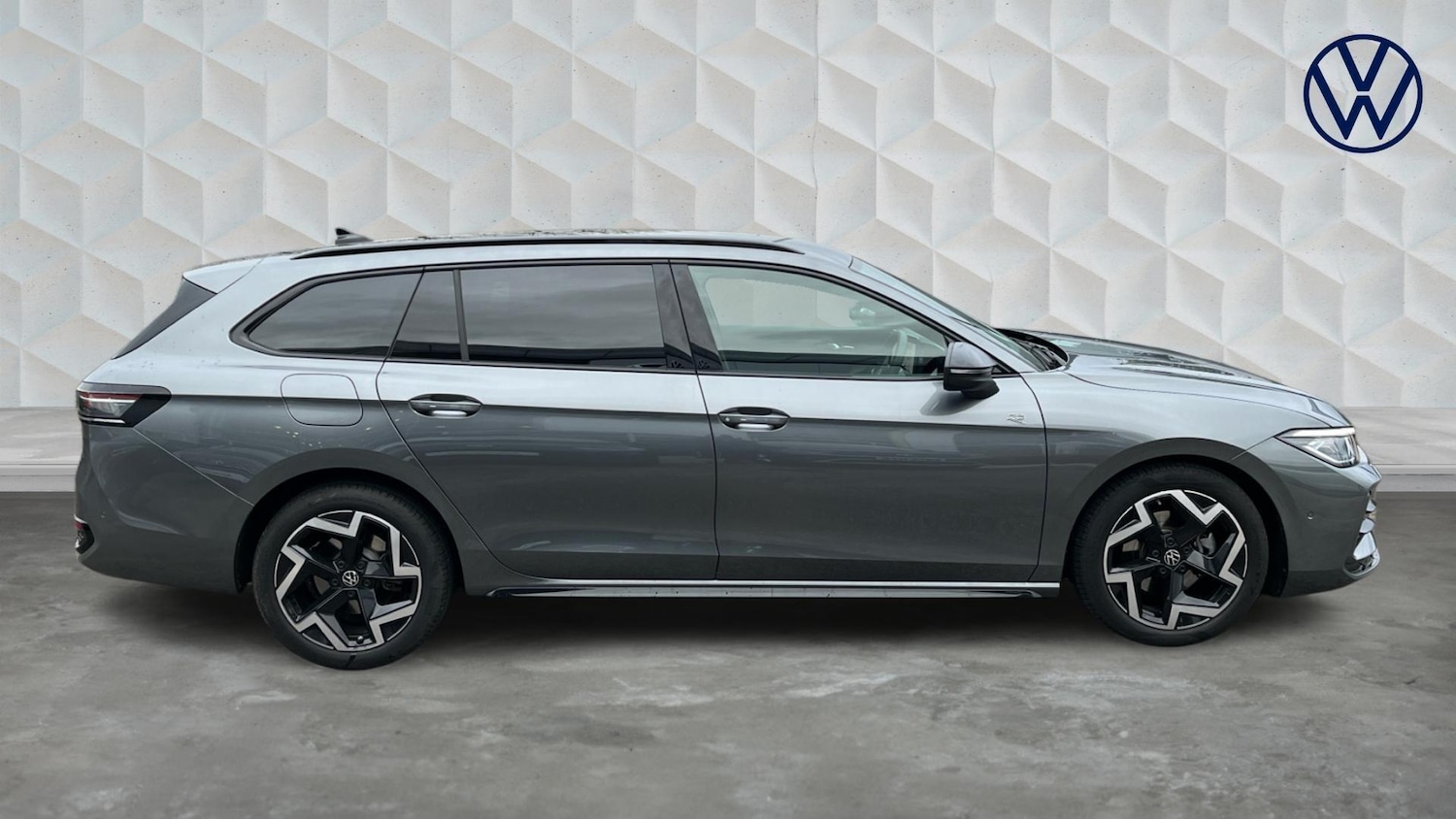 Used Volkswagen Passat 2025 for sale - 77506427: Photo 4