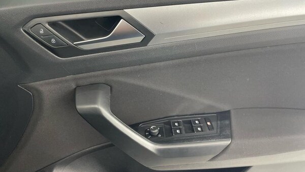 Used Volkswagen T-Roc 2021 for sale - 75667720: Photo 24