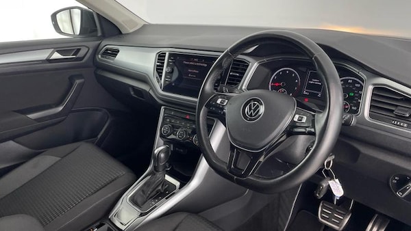 Used Volkswagen T-Roc 2021 for sale - 75667720: Photo 6