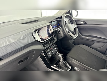 Used Volkswagen T-Cross 2024 for sale - 78081187: Photo