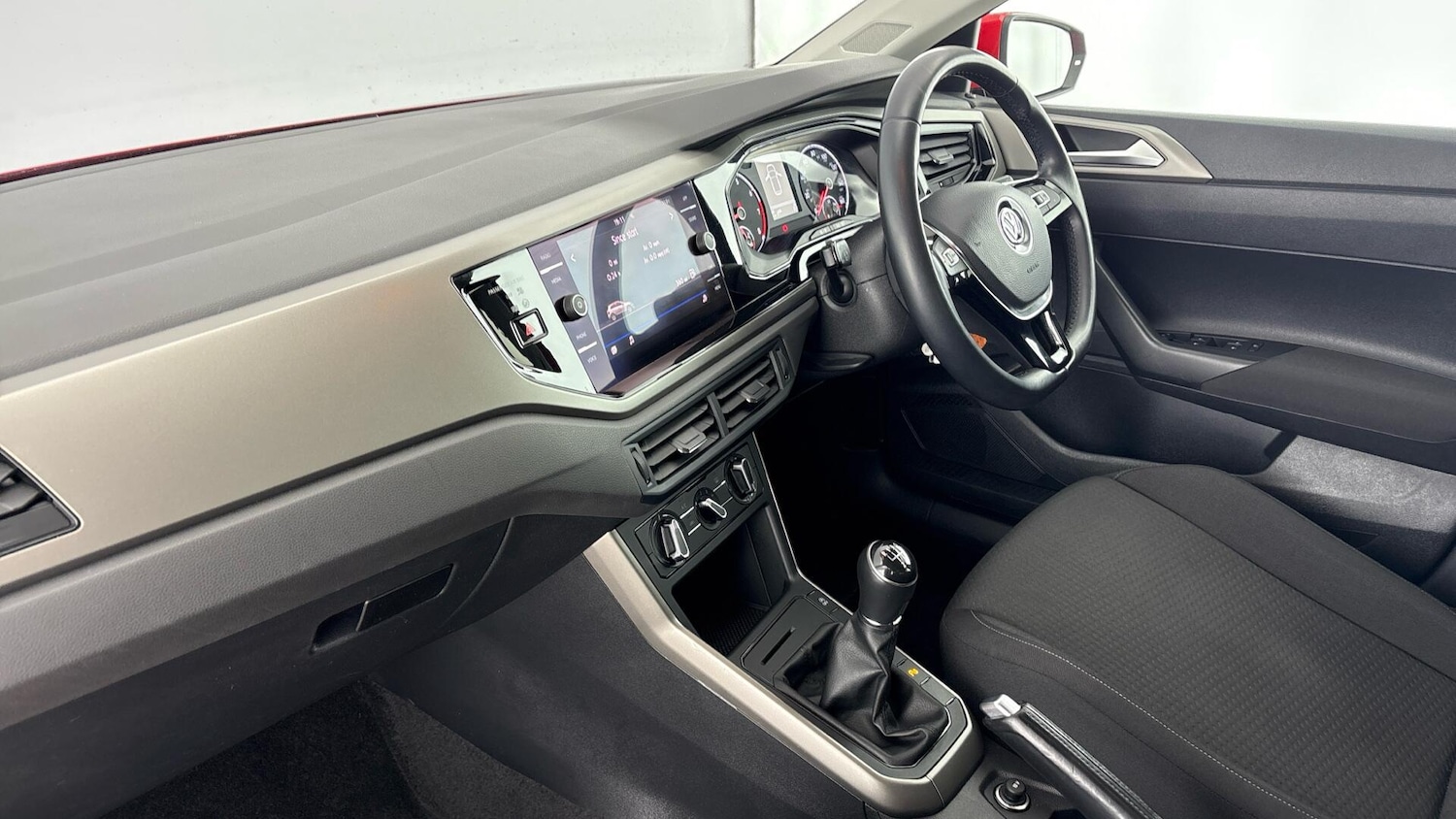 Used Volkswagen Polo 2020 for sale - 77931856: Photo 2