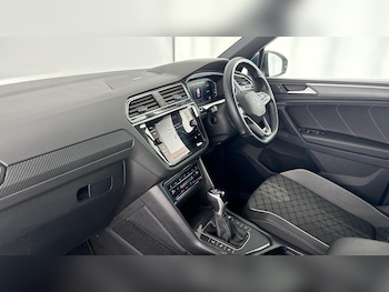 Used Volkswagen Tiguan 2023 for sale - 77602446: Photo