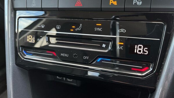 Used Volkswagen T-Roc 2024 for sale - 74961539: Photo 17
