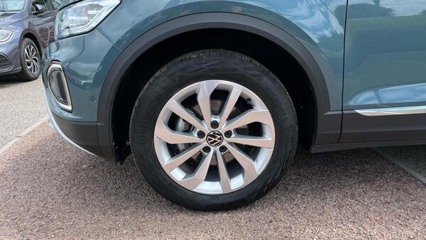 Used Volkswagen T-Roc 2024 for sale - 74961539: Photo 27