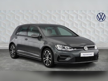 Used Volkswagen Golf 2019 for sale - 77312688: Photo