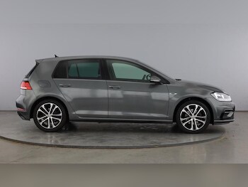Used Volkswagen Golf 2019 for sale - 77312688: Photo