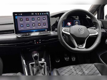 Used Volkswagen Golf 2025 for sale - 76782240: Photo