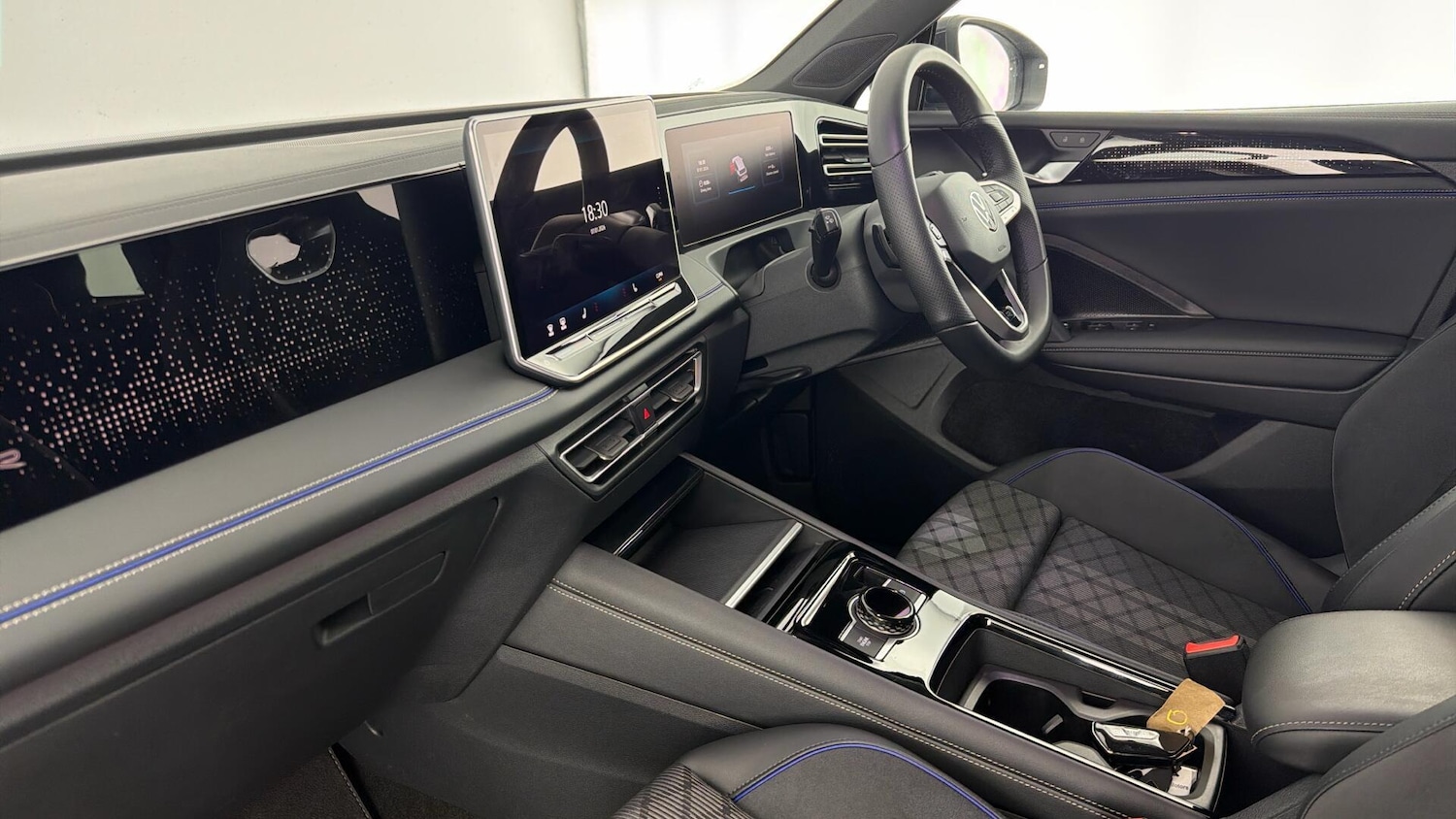 Used Volkswagen Tiguan 2025 for sale - 77506446: Photo 2