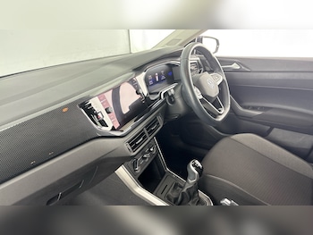 Used Volkswagen Polo 2024 for sale - 78984360: Photo