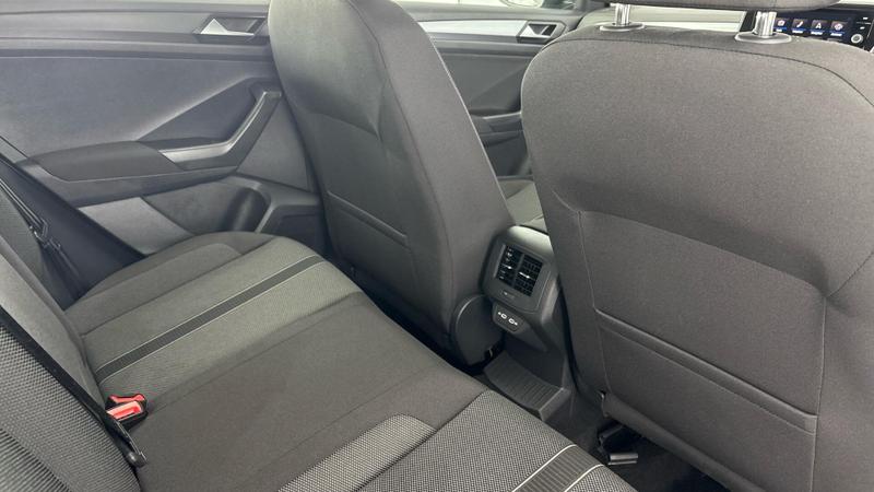 Used Volkswagen T-Roc 2024 for sale - 77435131: Photo 17