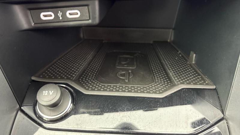 Used Volkswagen T-Roc 2024 for sale - 77435131: Photo 25