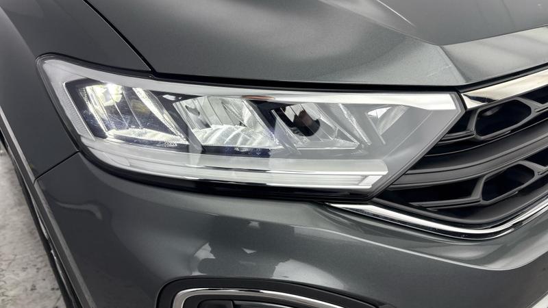 Used Volkswagen T-Roc 2024 for sale - 77435131: Photo 34