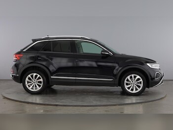 Used Volkswagen T-Roc 2023 for sale - 77735966: Photo