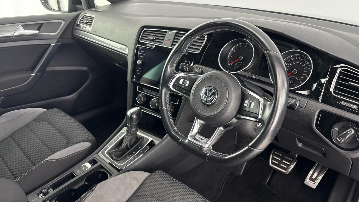 Used Volkswagen Golf 2019 for sale - 77506156: Photo 6