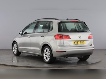 Used Volkswagen Golf SV 2018 for sale - 77701447: Photo