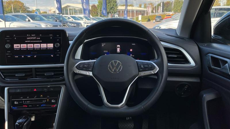 Used Volkswagen T-Roc 2025 for sale - 74917539: Photo 11