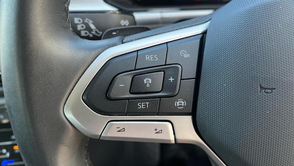 Used Volkswagen T-Roc 2025 for sale - 74917539: Photo 26