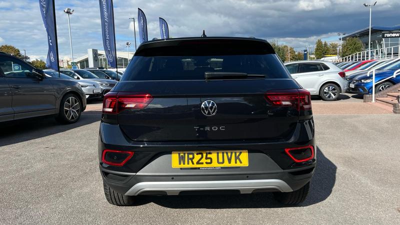 Used Volkswagen T-Roc 2025 for sale - 74917539: Photo 9