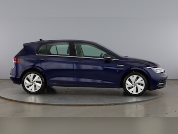 Used Volkswagen Golf 2020 for sale - 78081175: Photo