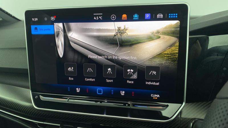 Used Volkswagen Golf 2025 for sale - 76603525: Photo 32