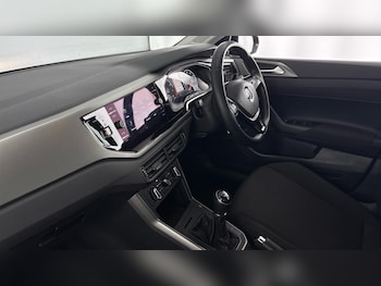 Used Volkswagen Polo 2019 for sale - 77640842: Photo