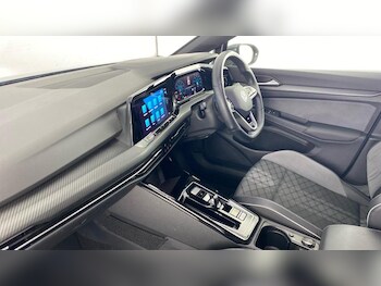 Used Volkswagen Golf 2023 for sale - 76641043: Photo