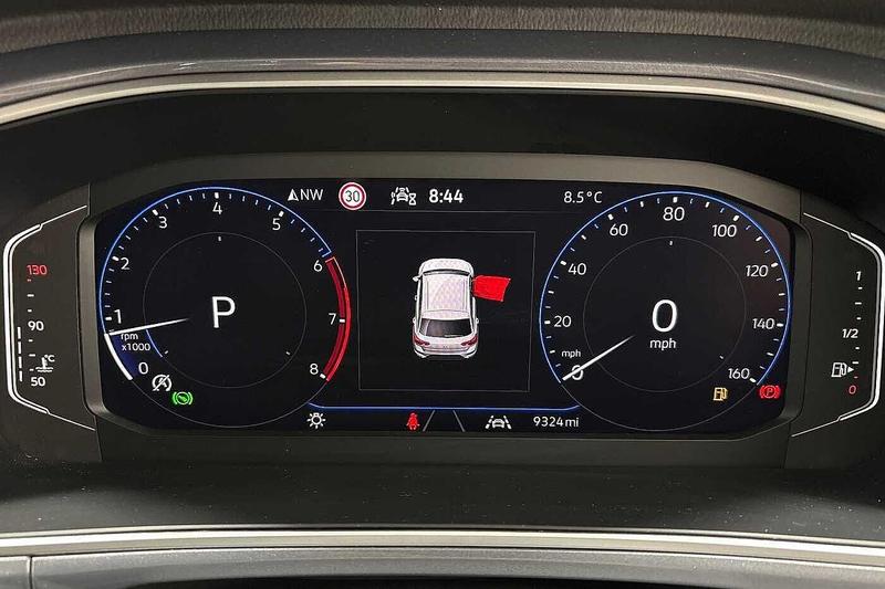 Used Volkswagen T-Roc 2024 for sale - 77186936: Photo 11