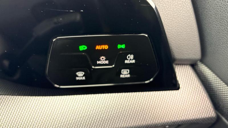 Used Volkswagen Golf for sale - 77176352: Photo 24