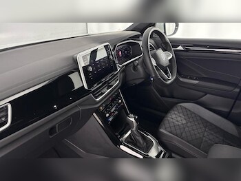 Used Volkswagen T-Roc 2025 for sale - 77186923: Photo