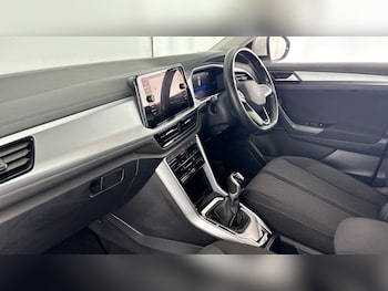 Used Volkswagen T-Roc 2022 for sale - 79344058: Photo