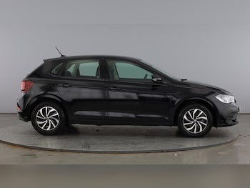 Used Volkswagen Polo 2023 for sale - 78081189: Photo
