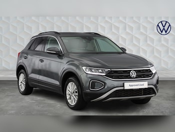 Used Volkswagen T-Roc 2022 for sale - 77506421: Photo