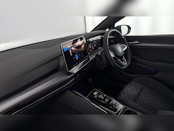 Used Volkswagen Golf 2025 for sale - 77781943: Photo