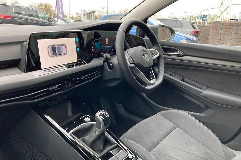 Used Volkswagen Golf 2023 for sale - 77312686: Photo 2