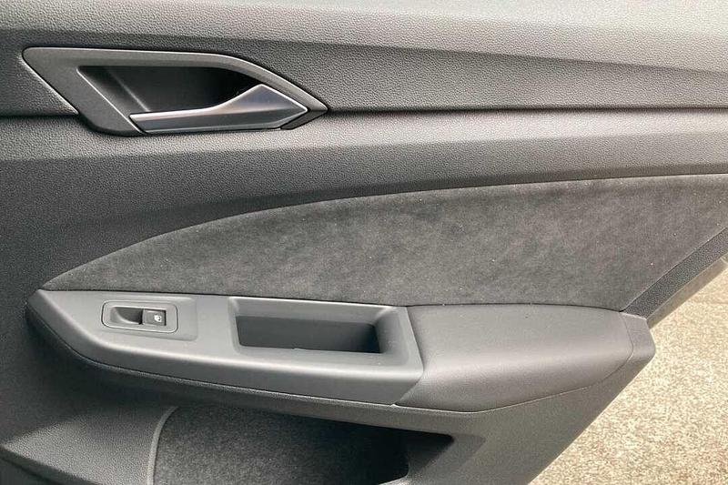 Used Volkswagen Golf 2023 for sale - 77312686: Photo 38