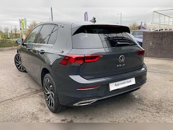 Used Volkswagen Golf 2023 for sale - 77312686: Photo