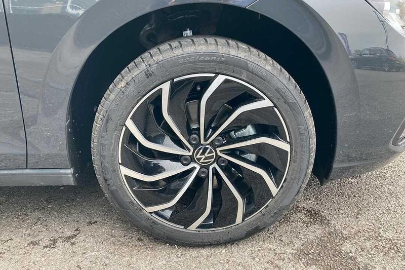 Used Volkswagen Golf 2023 for sale - 77312686: Photo 5