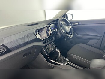 Used Volkswagen T-Cross 2024 for sale - 77506467: Photo