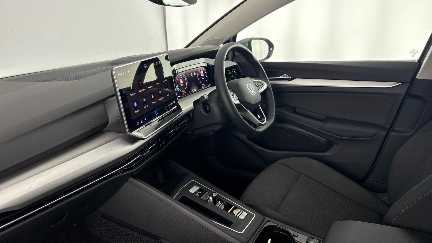 Used Volkswagen Golf 2025 for sale - 77506434: Photo 2