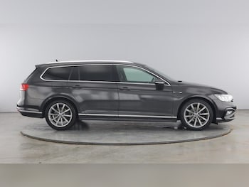 Used Volkswagen Passat 2021 for sale - 75403494: Photo