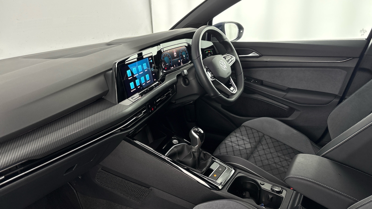 Used Volkswagen Golf 2024 for sale - 77506295: Photo 2