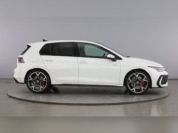 Used Volkswagen Golf 2026 for sale - 78801655: Photo