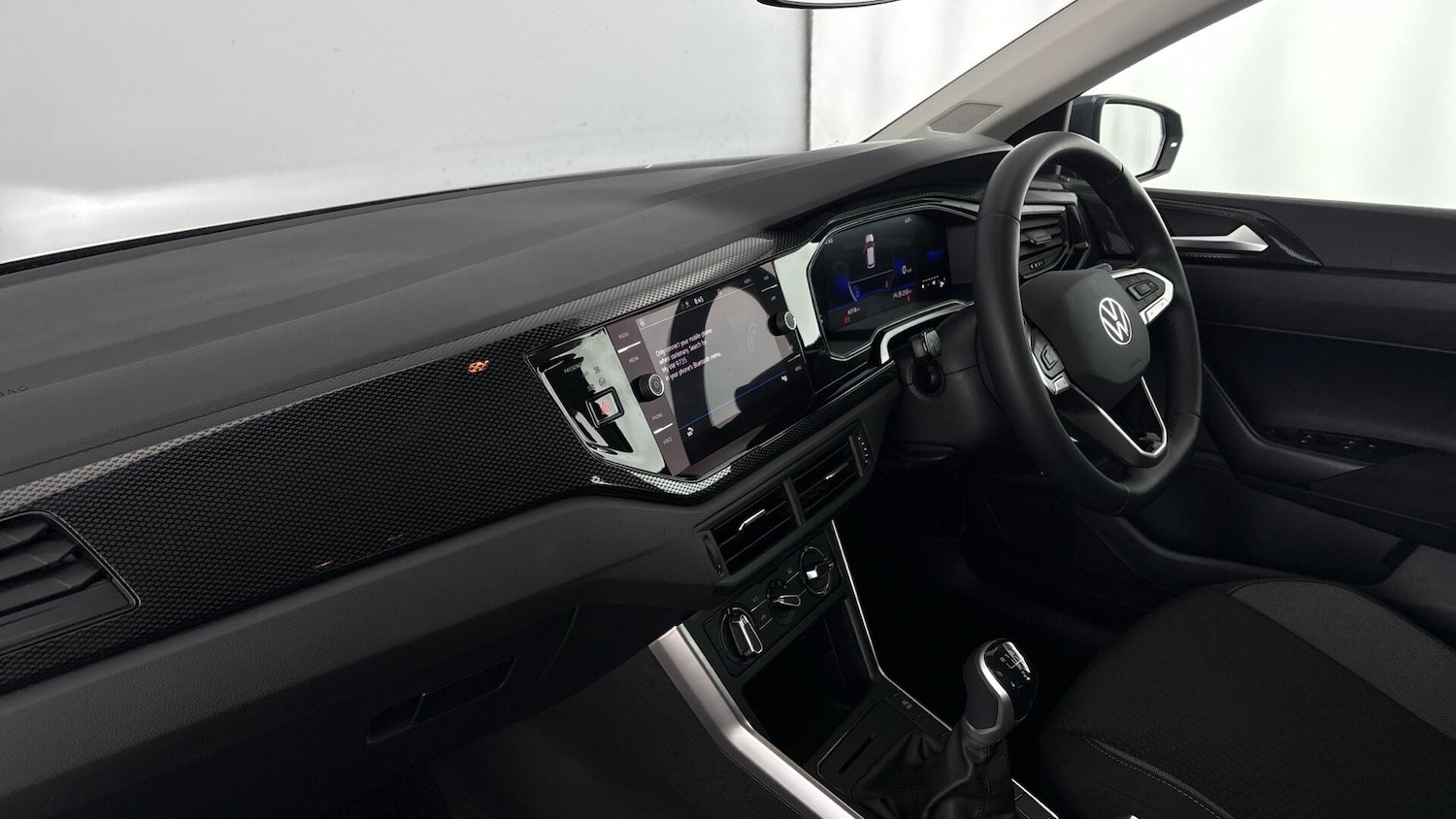 Used Volkswagen Polo 2023 for sale - 77602490: Photo 2