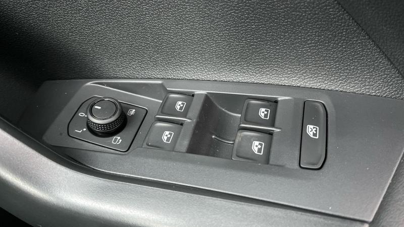 Used Volkswagen T-Cross 2025 for sale - 77195402: Photo 24