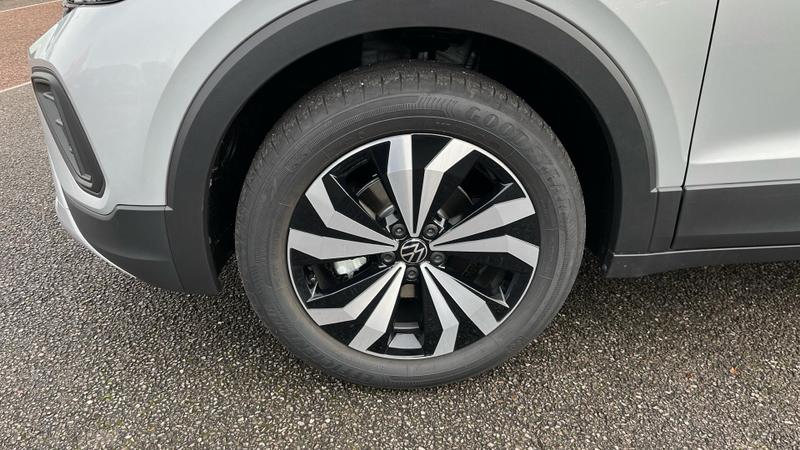 Used Volkswagen T-Cross 2025 for sale - 77195402: Photo 30