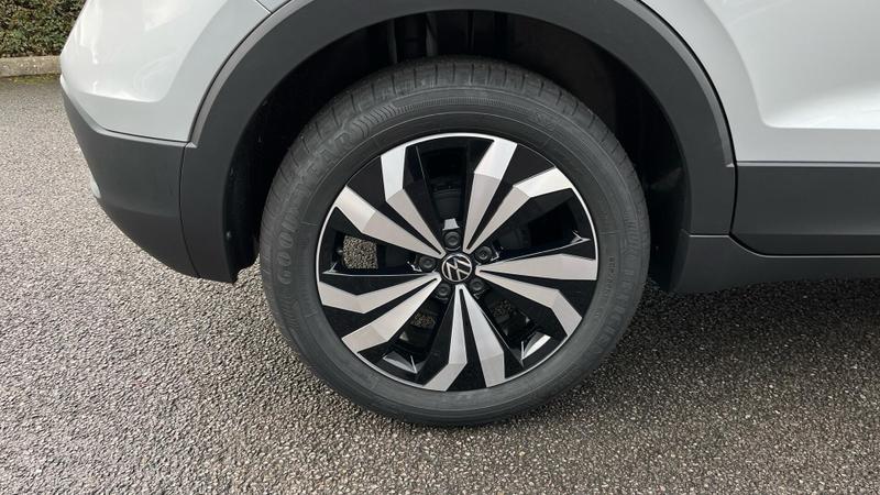 Used Volkswagen T-Cross 2025 for sale - 77195402: Photo 32