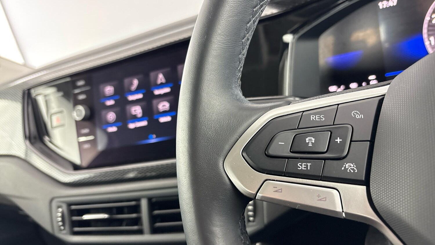 Used Volkswagen Polo 2023 for sale - 77802623: Photo 7