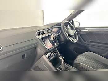 Used Volkswagen Tiguan 2023 for sale - 79335717: Photo