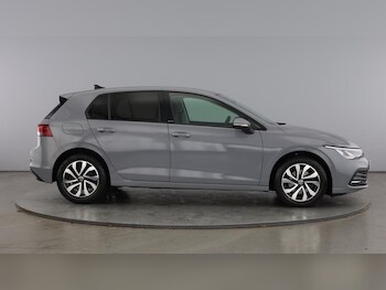 Used Volkswagen Golf 2022 for sale - 77701454: Photo